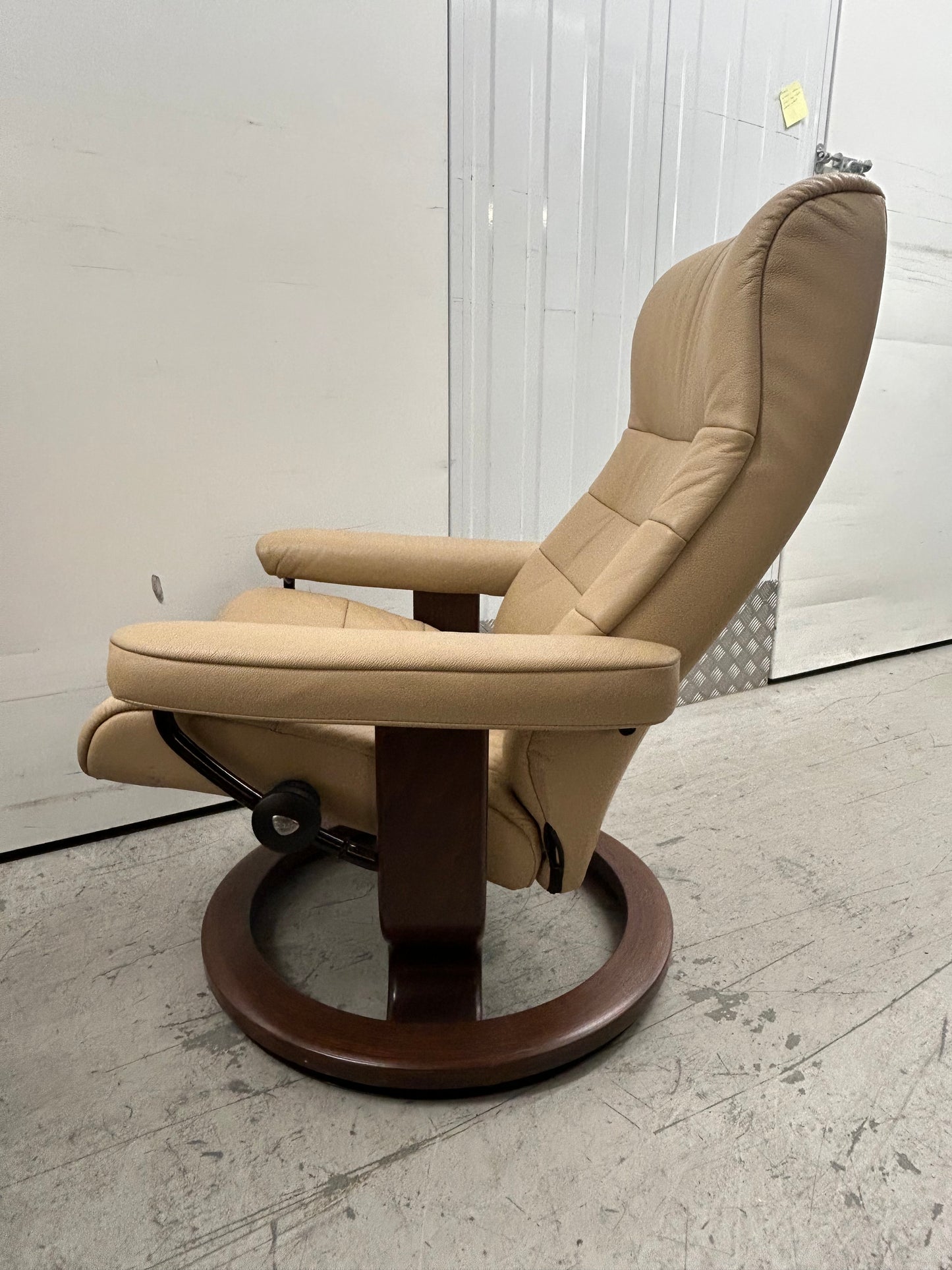 Ekornes Stressless Recline & Swivel Leather Chairs & Stool Pair Pre-Loved
