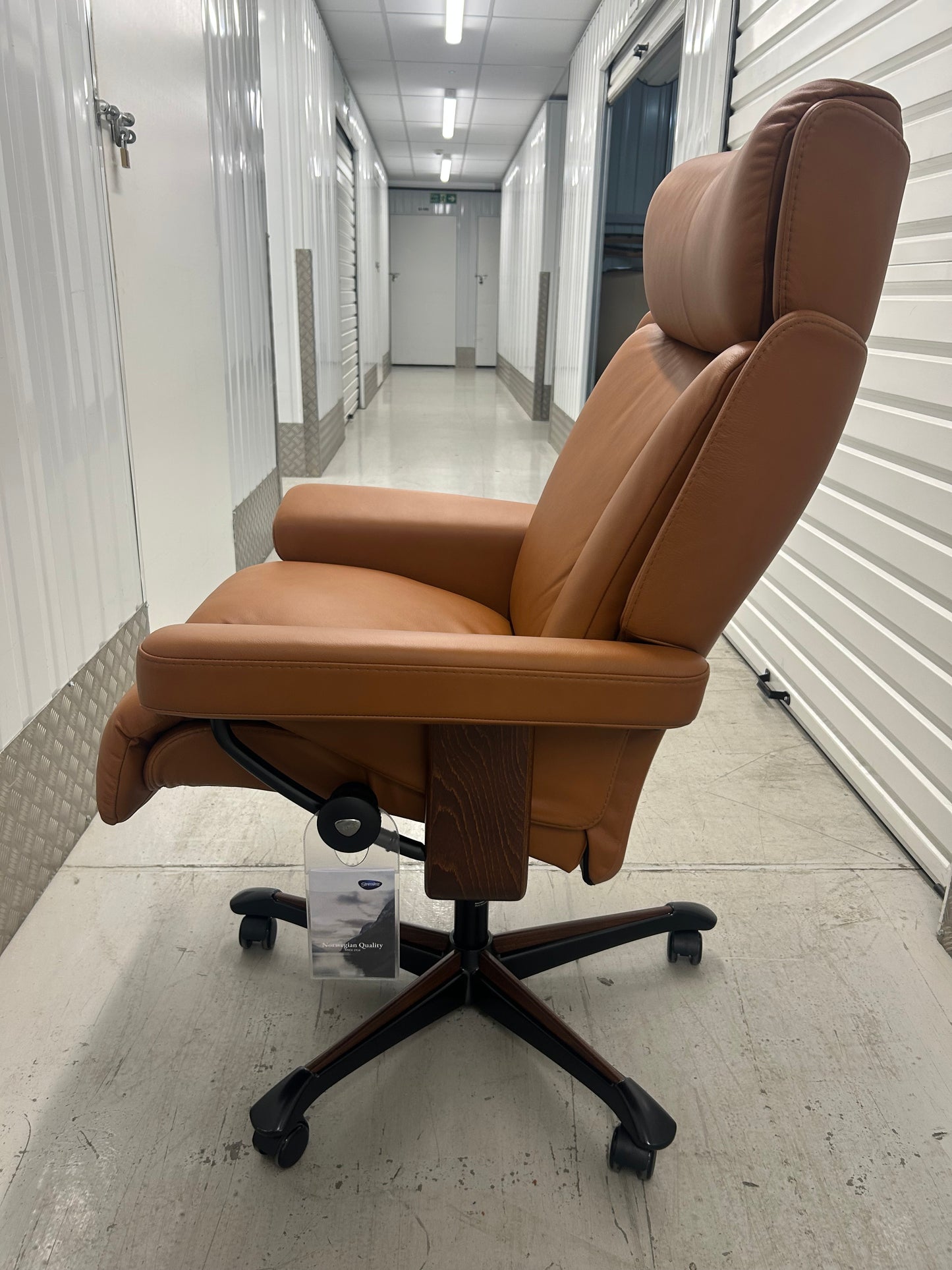 Ekornes Stressless Magic Recliner New Cognac Leather Office Desk Chair New