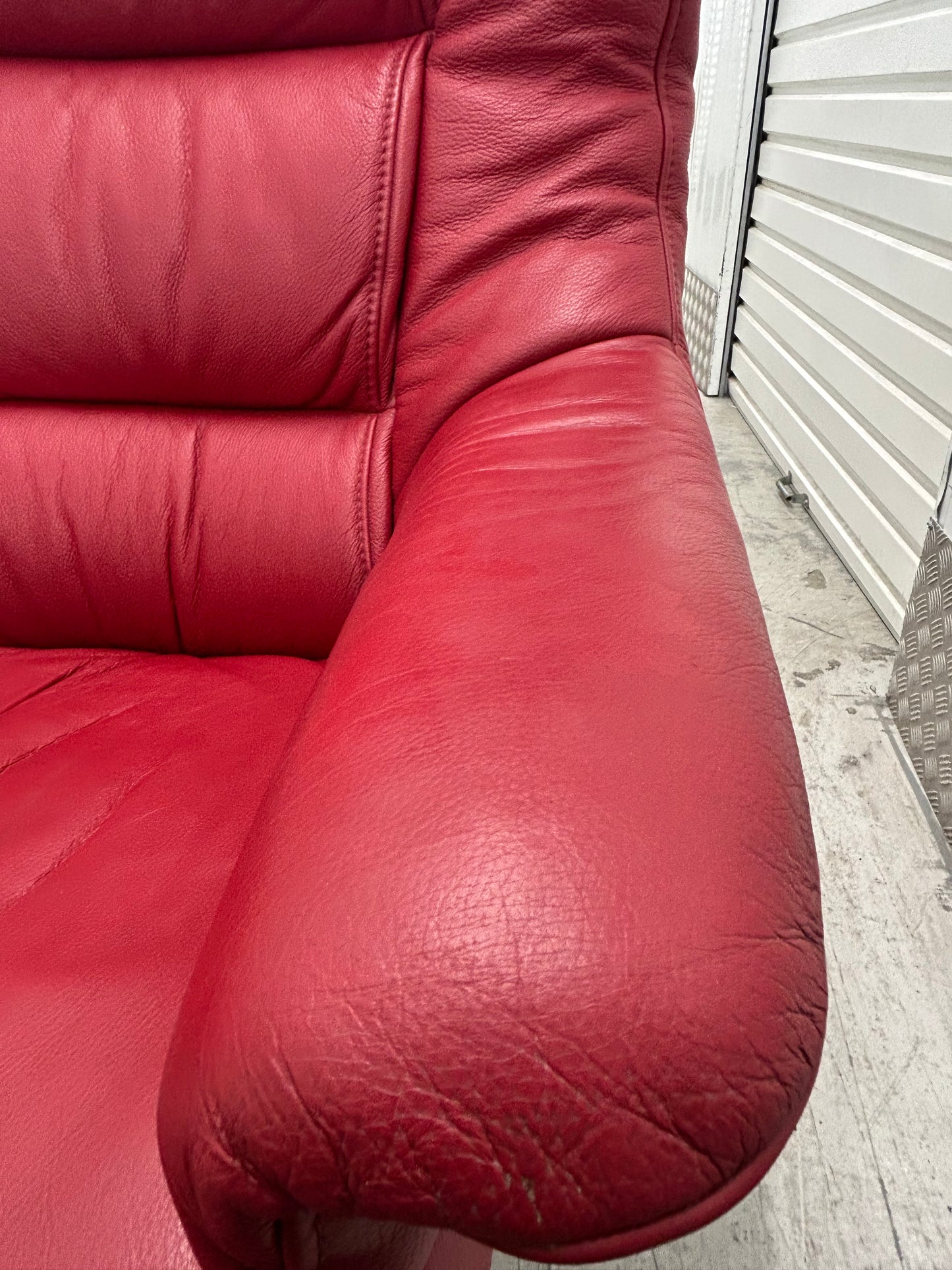 Himolla Red Leather Recline & Swivel Armchair With Integrated Footrest Pre-Loved