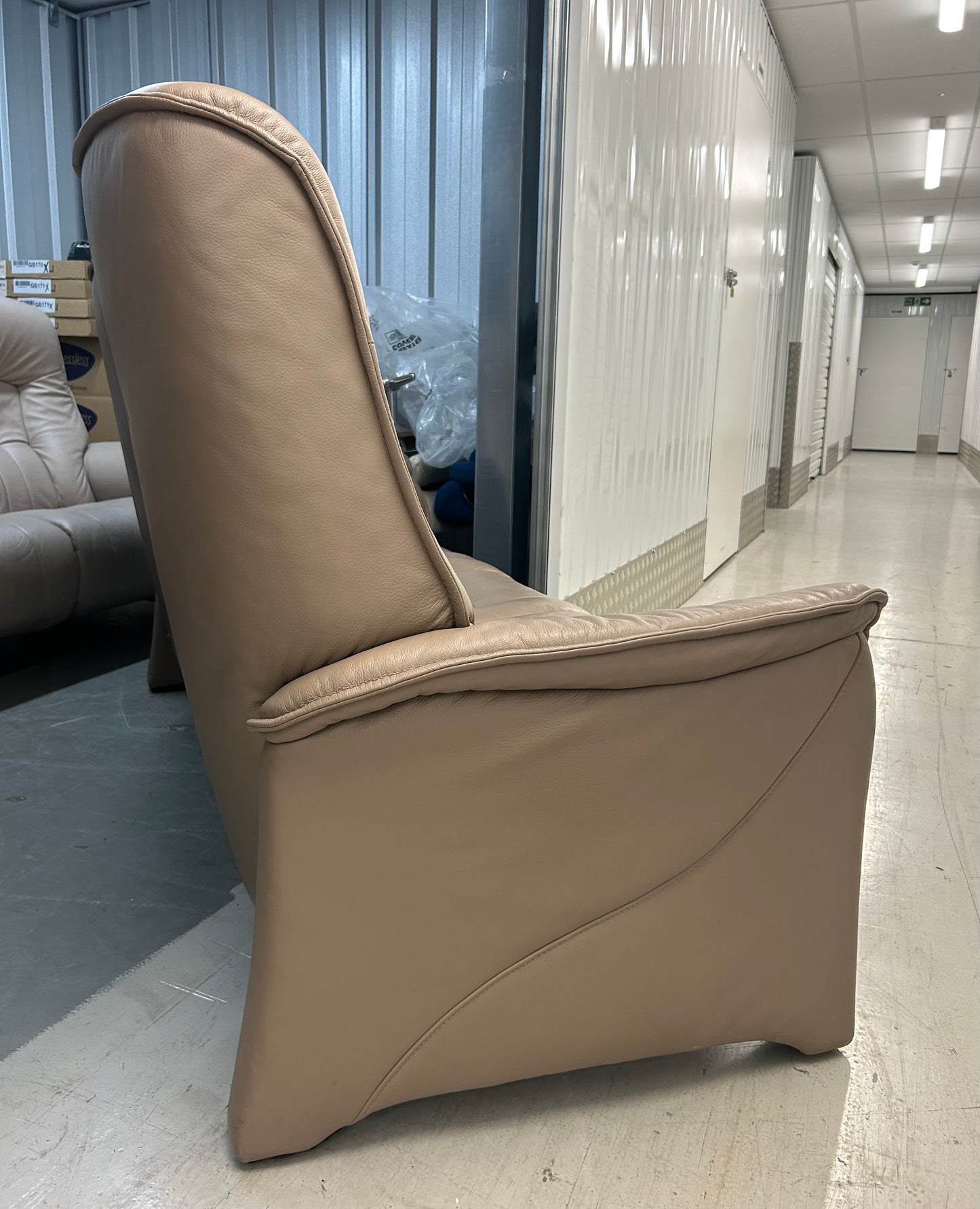 Himolla Rhine 3 Seater Earth Leather Fixed Sofa (Non Recliner) Pre-Loved
