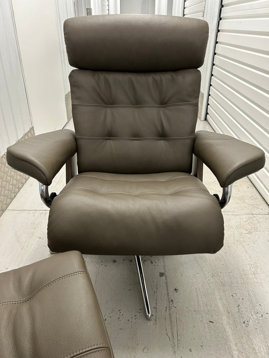 Ekornes Stressless Erik Green Leather Recliner Chair Medium Size New