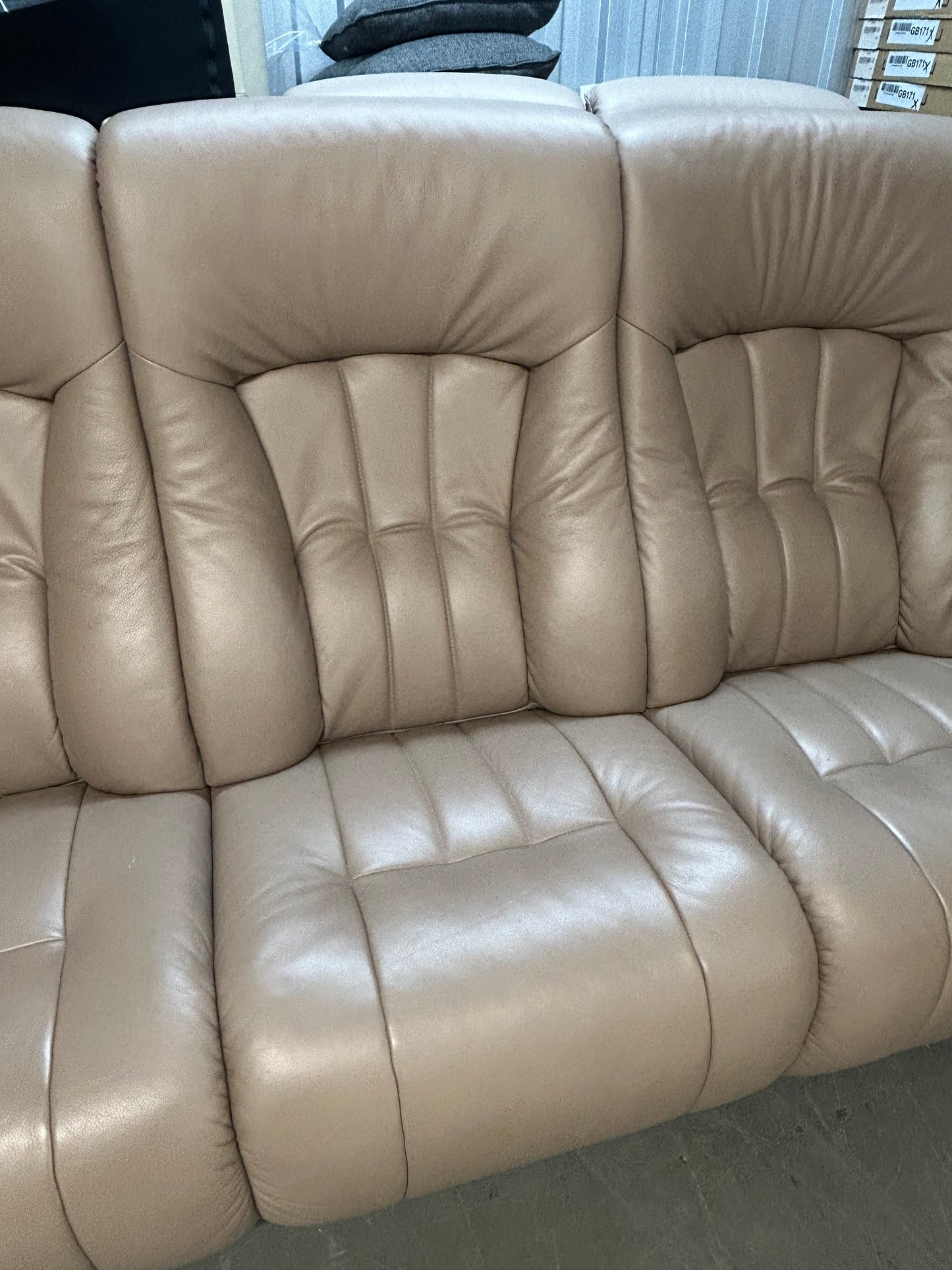 Himolla Rhine 3 Seater Earth Leather Fixed Sofa (Non Recliner) Pre-Loved