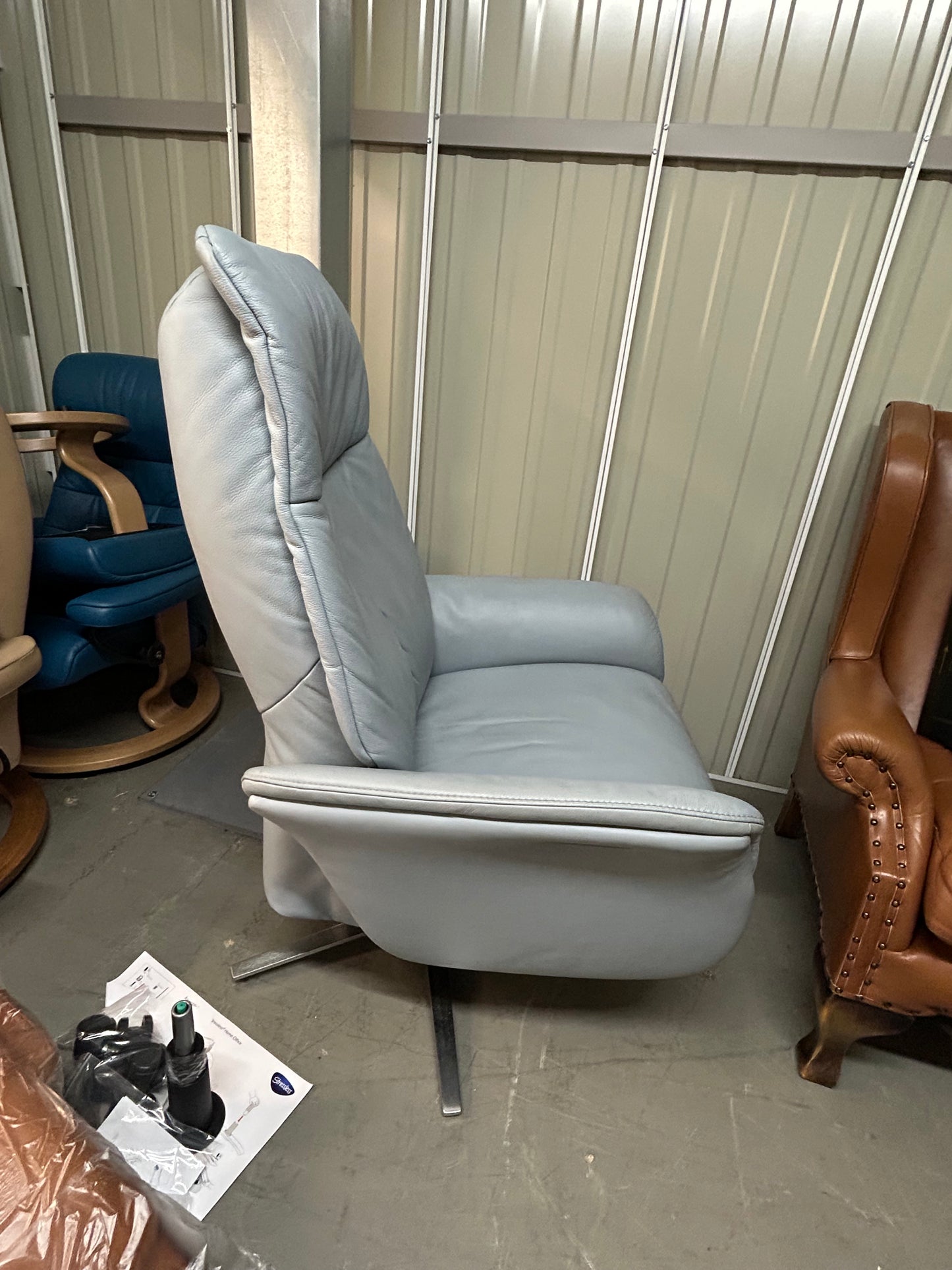 Himolla Stratus Leather Power Recliner Chair With Integrated Footrest Large Pre-Loved