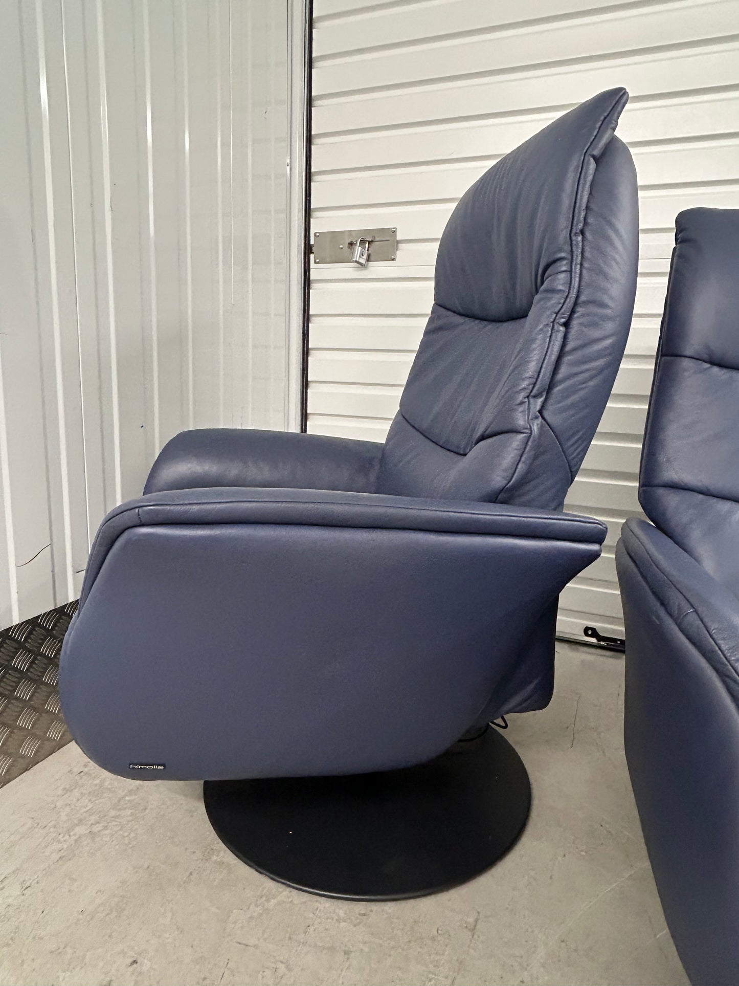 Himolla Azure Blue Leather Power Recliner Armchairs & Matching Fixed 2 Seater Sofa Pre-Loved