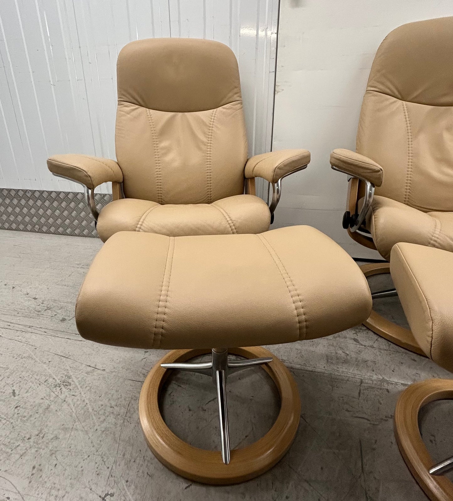 Ekornes Stressless Signature Consul Latte Leather Chairs & Stools Pair 1 Medium, 1 Large Pre-Loved