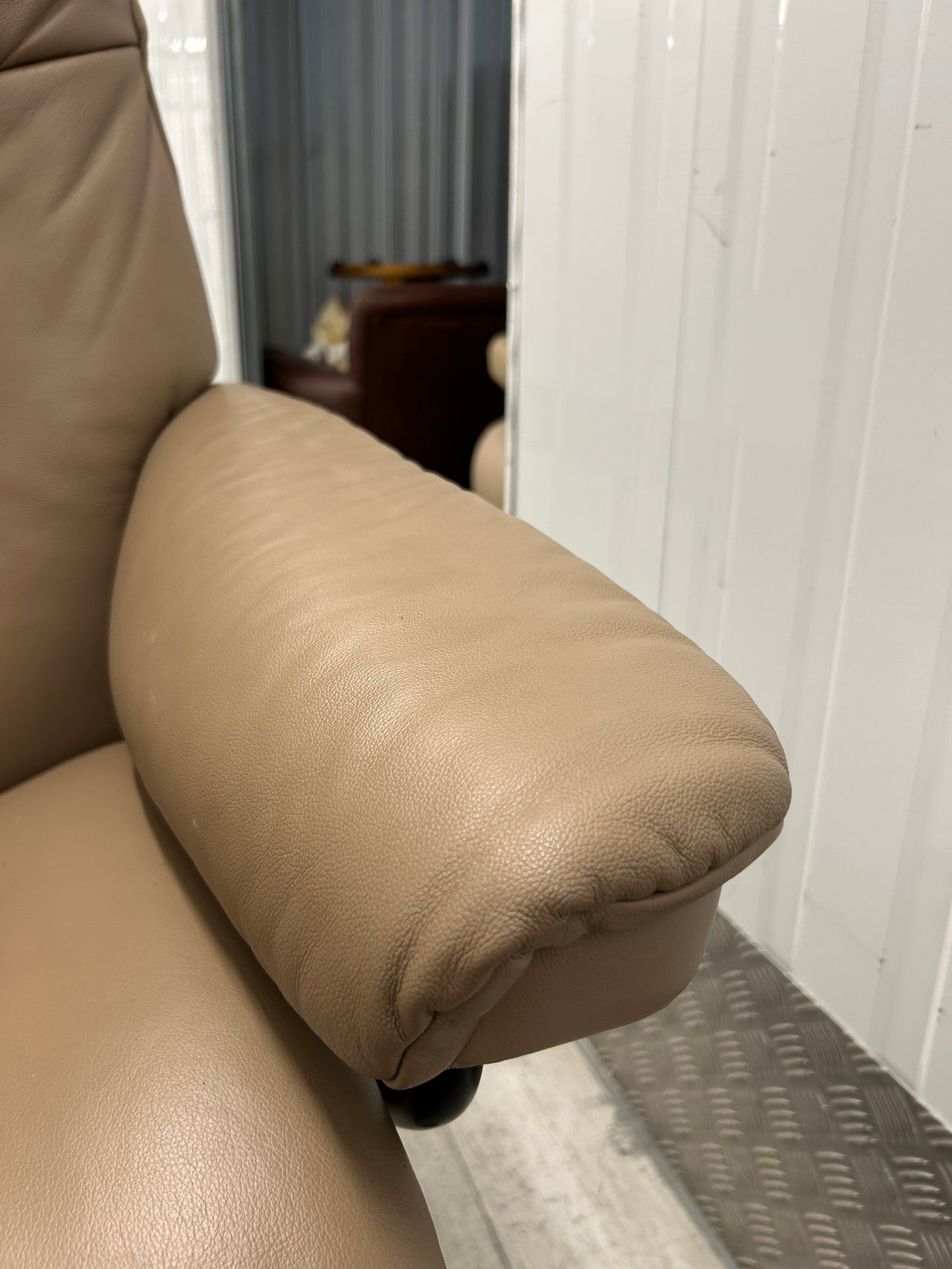 Ekornes Stressless Mayfair Recliner Funghi Leather Office Desk Chair Pre-Loved
