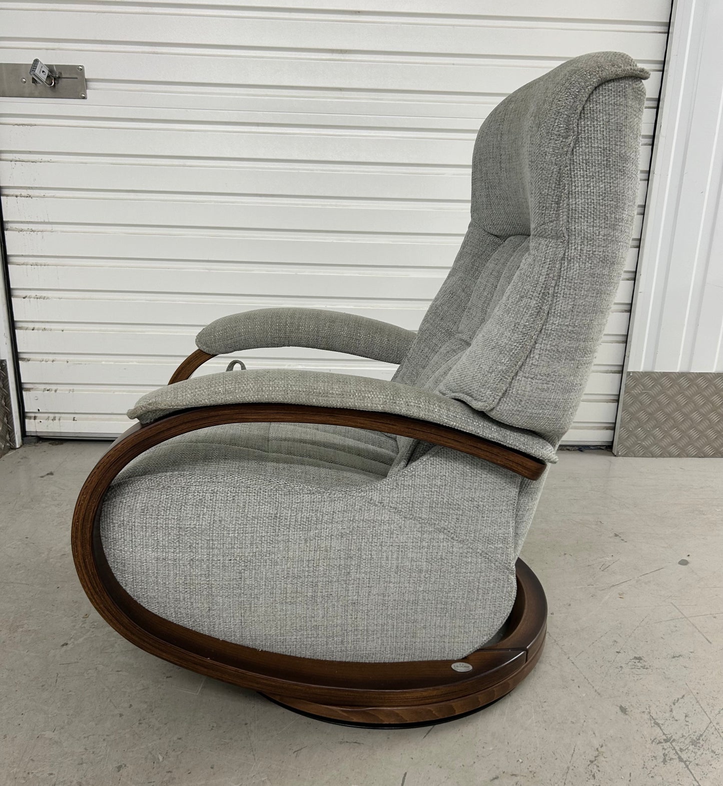 Himolla Mosel Maxi Fabric Recline & Swivel Chair Integrated Footrest Pre-Loved