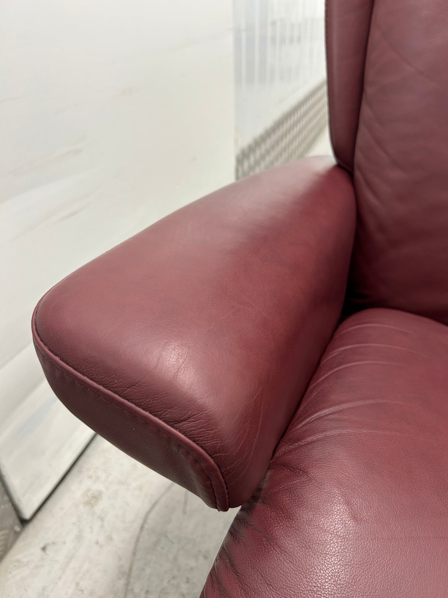 Ekornes Stressless Magic Leather Recliner Armchair & Footstool Medium Size Pre-Loved