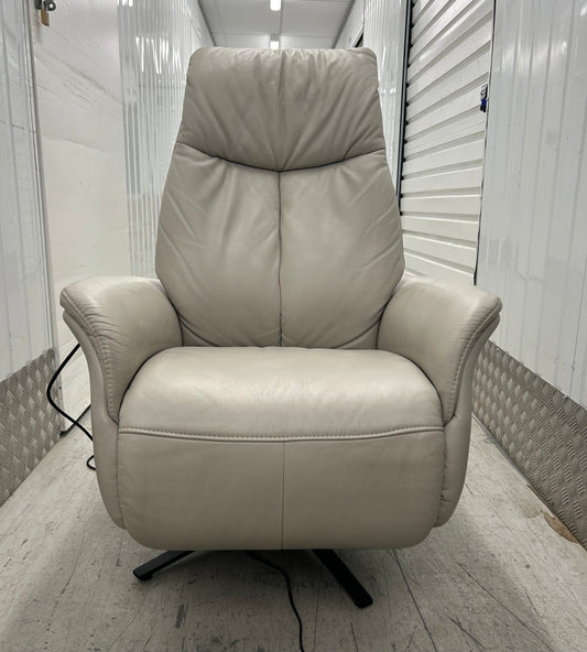 Himolla Stratus Leather Power Recliner Chair With Integrated Footrest 2021 Medium Pre-Loved