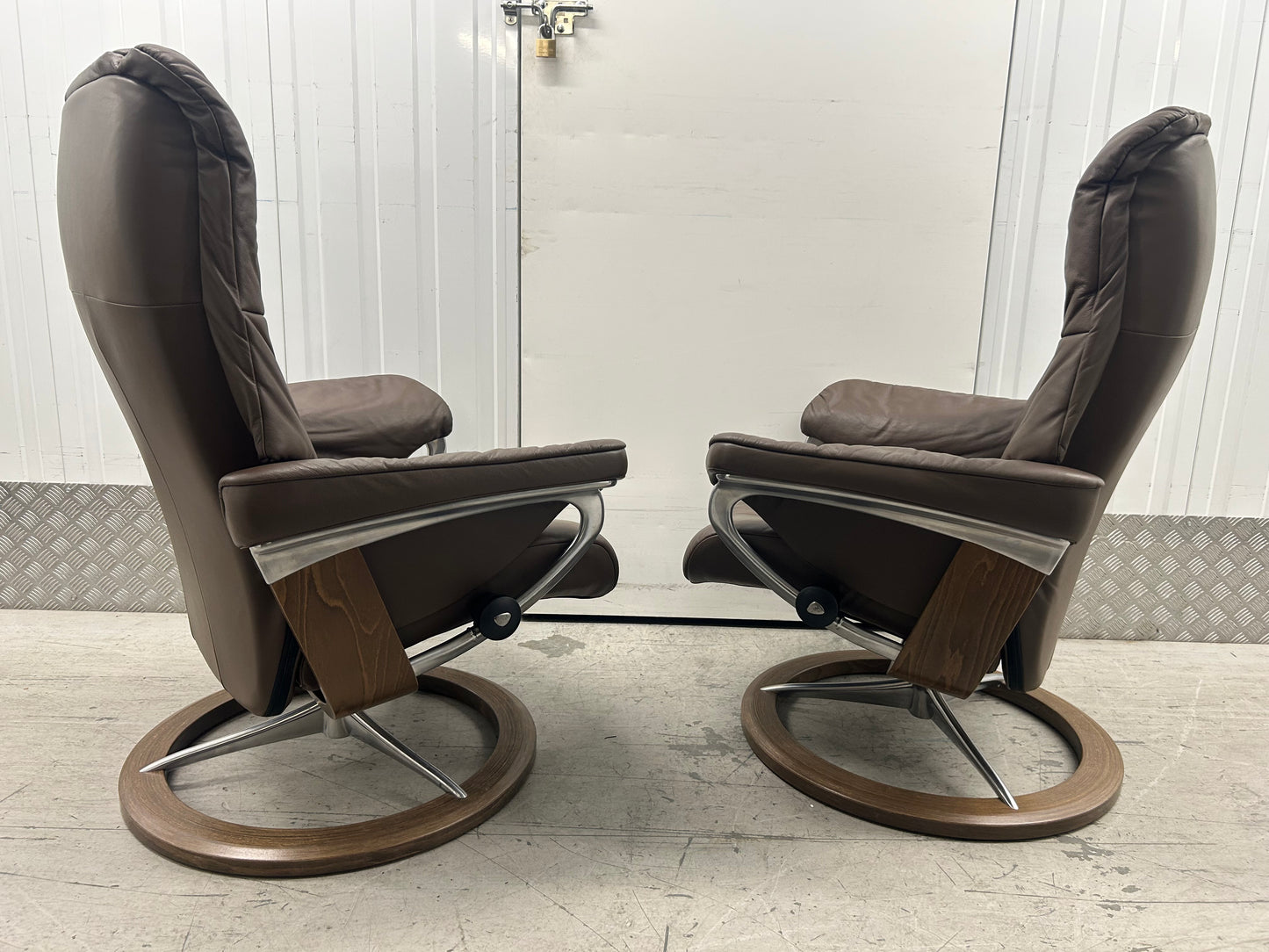 Ekornes Stressless Signature Mayfair Chestnut Leather Recliners Medium Pair Pre-Loved