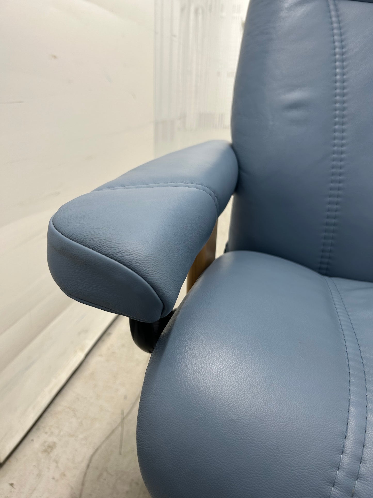 Ekornes Stressless Consul Recliner Sparrow Blue Leather Office Desk Chair Pre-Loved