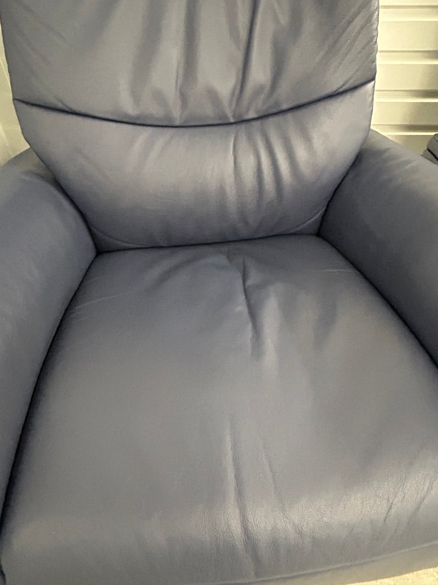 Himolla Azure Blue Leather Power Recliner Armchairs & Matching Fixed 2 Seater Sofa Pre-Loved