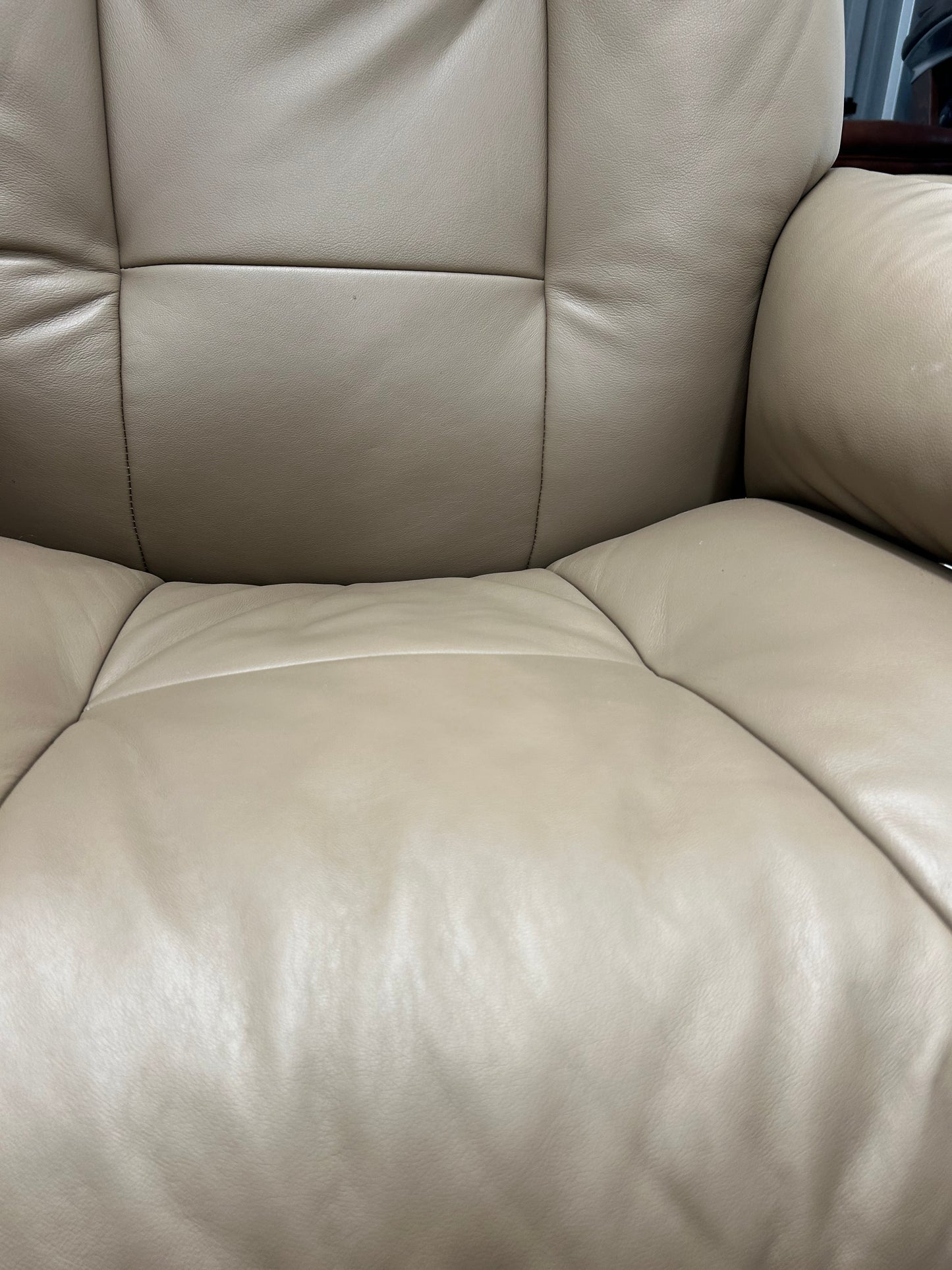 Ekornes Stressless Mayfair Recliner Funghi Leather Office Desk Chair Pre-Loved