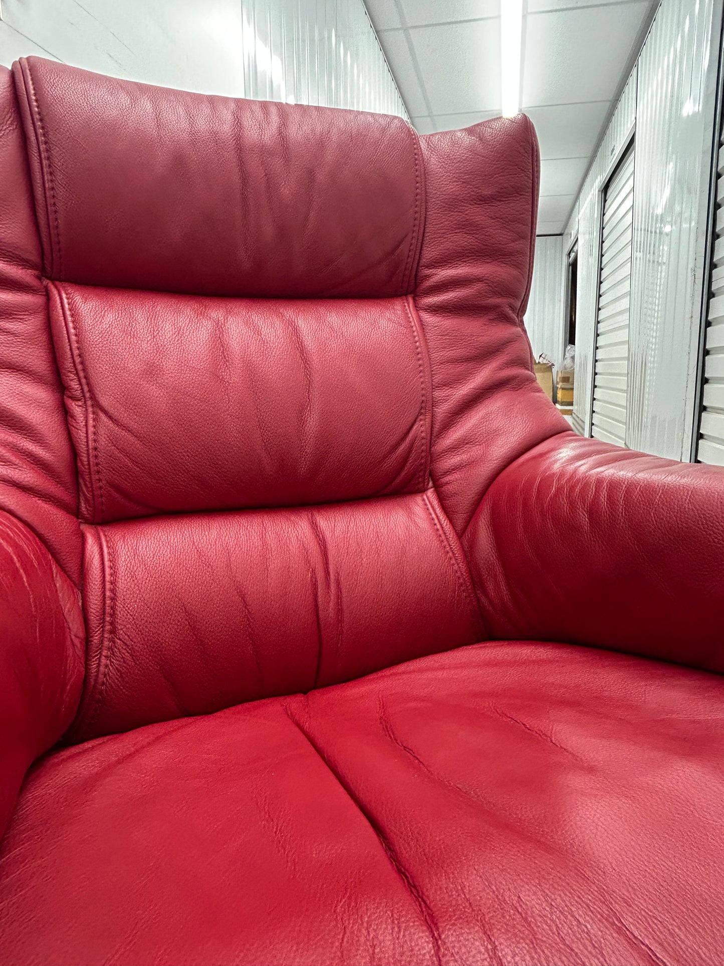 Himolla Red Leather Recline & Swivel Armchair With Integrated Footrest Pre-Loved