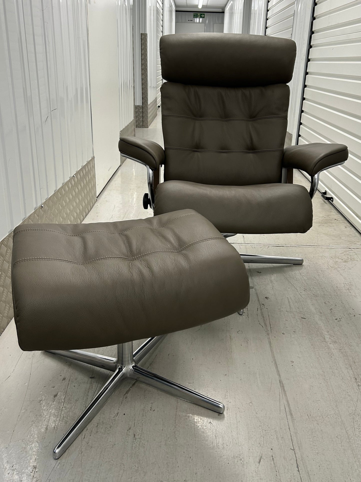 Ekornes Stressless Erik Green Leather Recliner Chair Medium Size New
