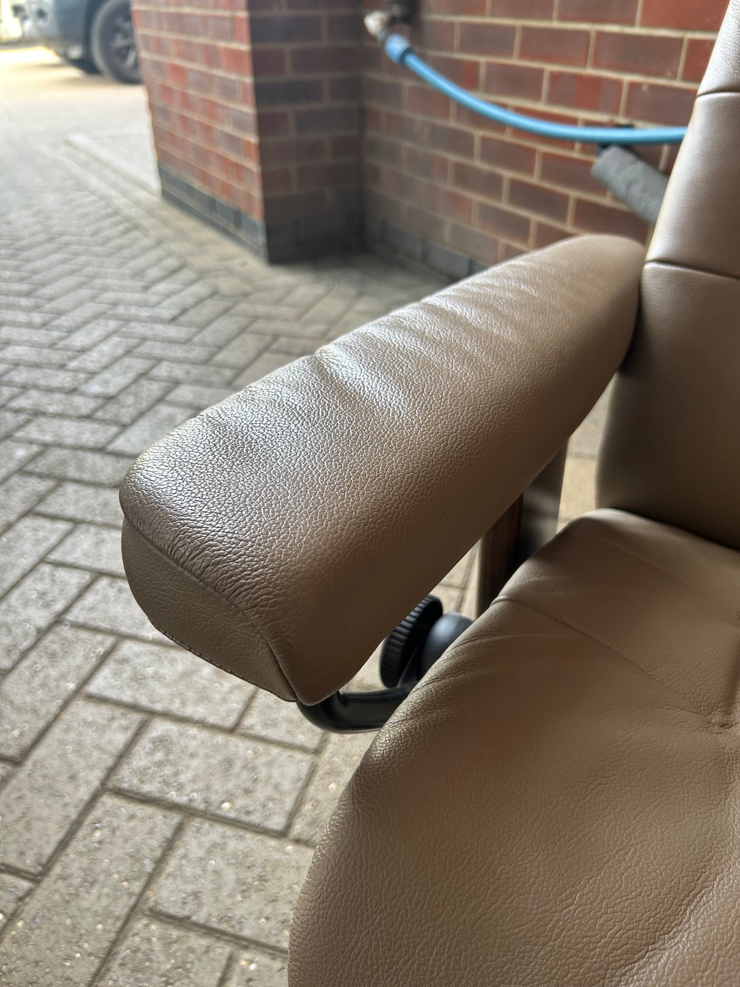 Ekornes Stressless Opal Recline & Swivel Mole Leather Chairs & Stool Pair Pre-Loved
