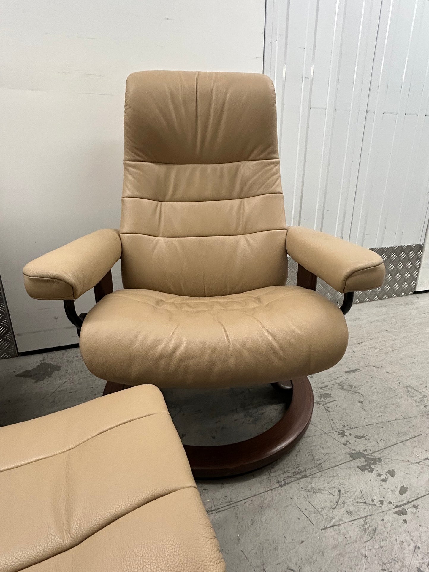 Ekornes Stressless Recline & Swivel Leather Chairs & Stool Pair Pre-Loved