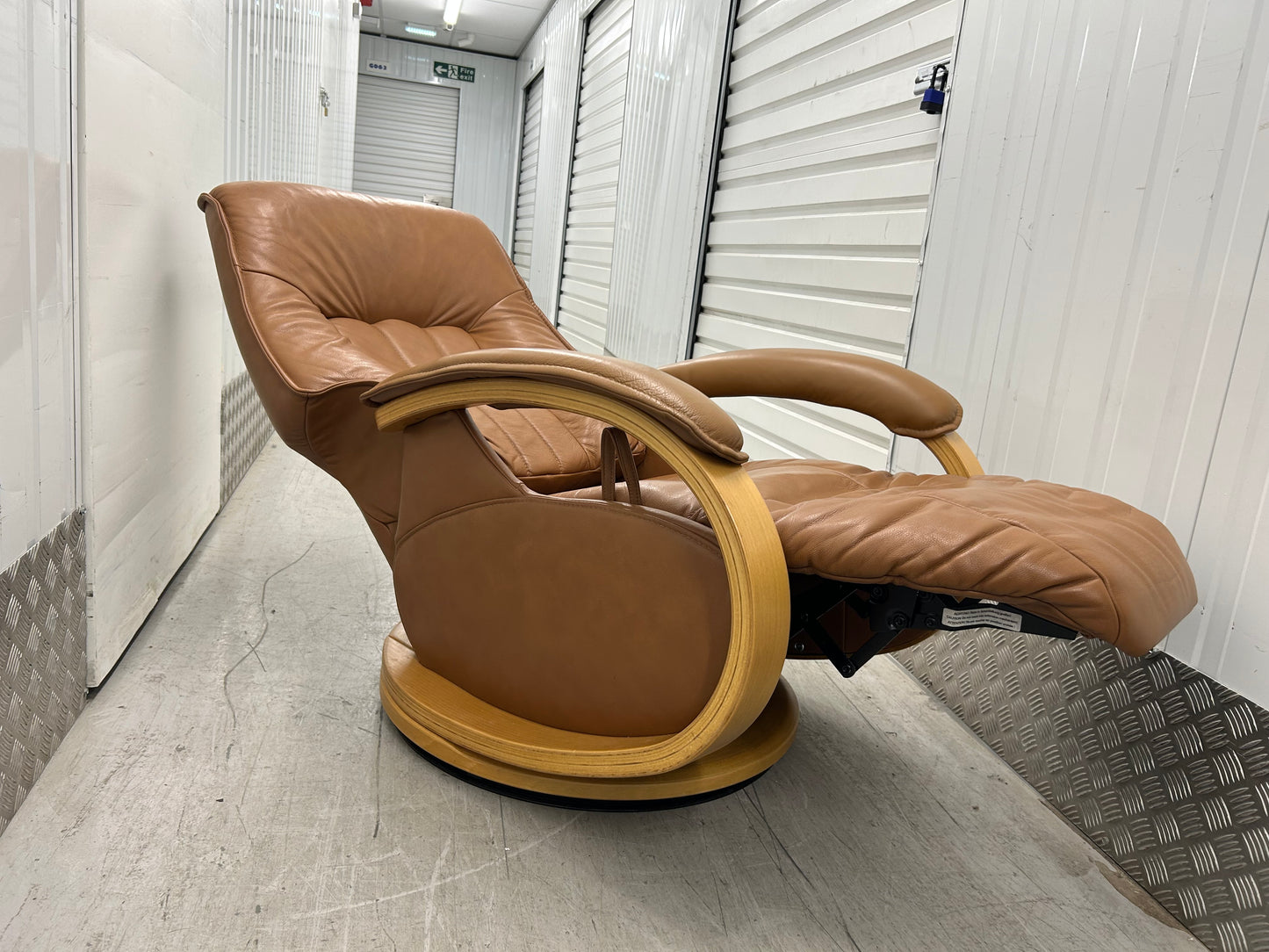 Himolla Mosel Midi Cognac Leather Recline & Swivel Chair Integrated Footrest Pre-Loved