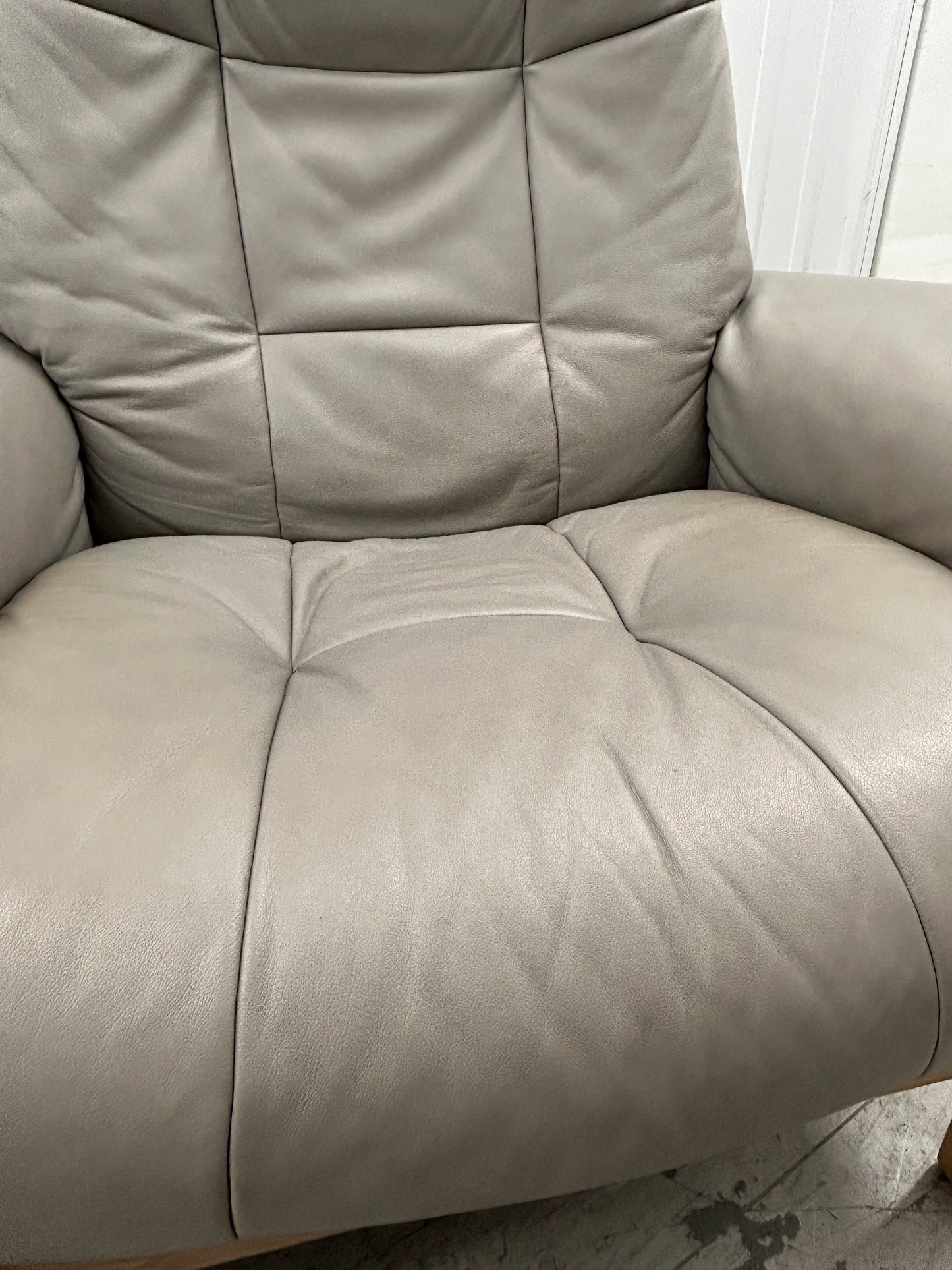 Ekornes Stressless Windsor Recliner Armchairs & Footstools Silver Grey Pair 2023 Pre-Loved