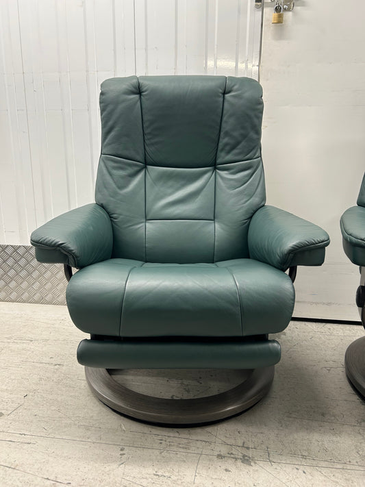 Ekornes Stressless Mayfair Medium Size Green Leather Power Recliners Pair Pre-Loved