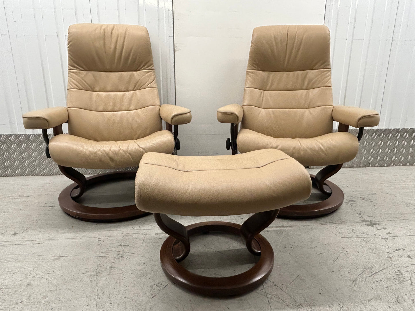 Ekornes Stressless Recline & Swivel Leather Chairs & Stool Pair Pre-Loved