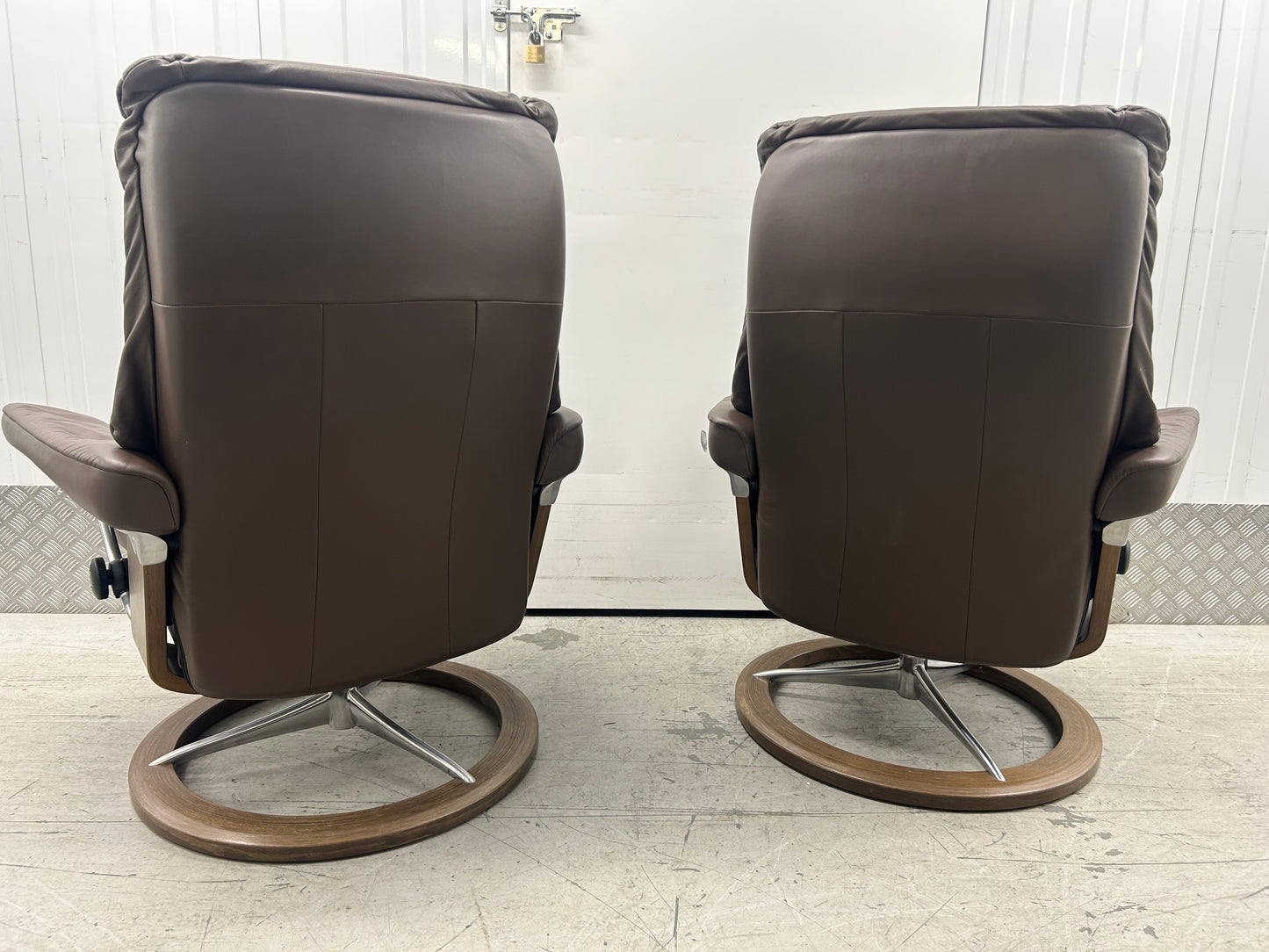 Ekornes Stressless Signature Mayfair Chestnut Leather Recliners Medium Pair Pre-Loved