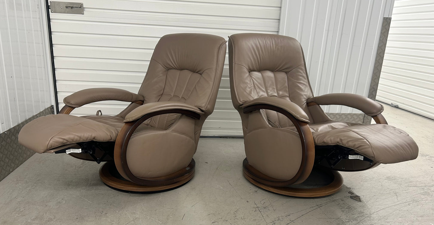 Himolla Leather Suite, 2 Mosel Recline & Swivel Chairs & Matching Recliner Sofa 2020 Pre-Loved