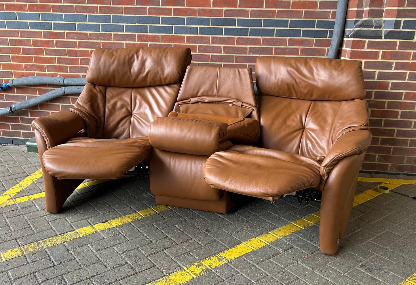 Himolla 3 Seater Curved Cognac Leather Recliner Sofa With Retractable Table Pre-Loved