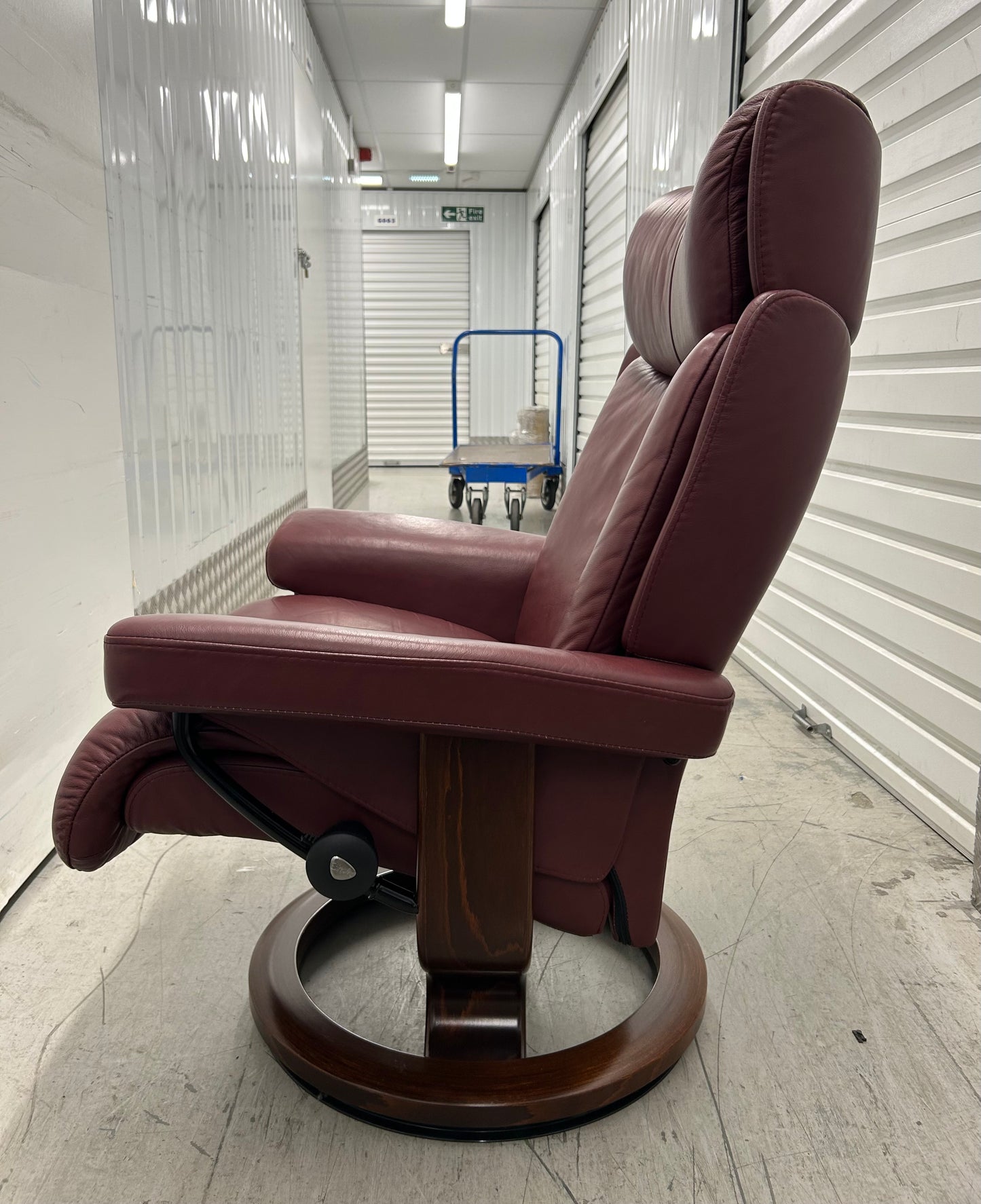 Ekornes Stressless Magic Leather Recliner Armchair & Footstool Medium Size Pre-Loved