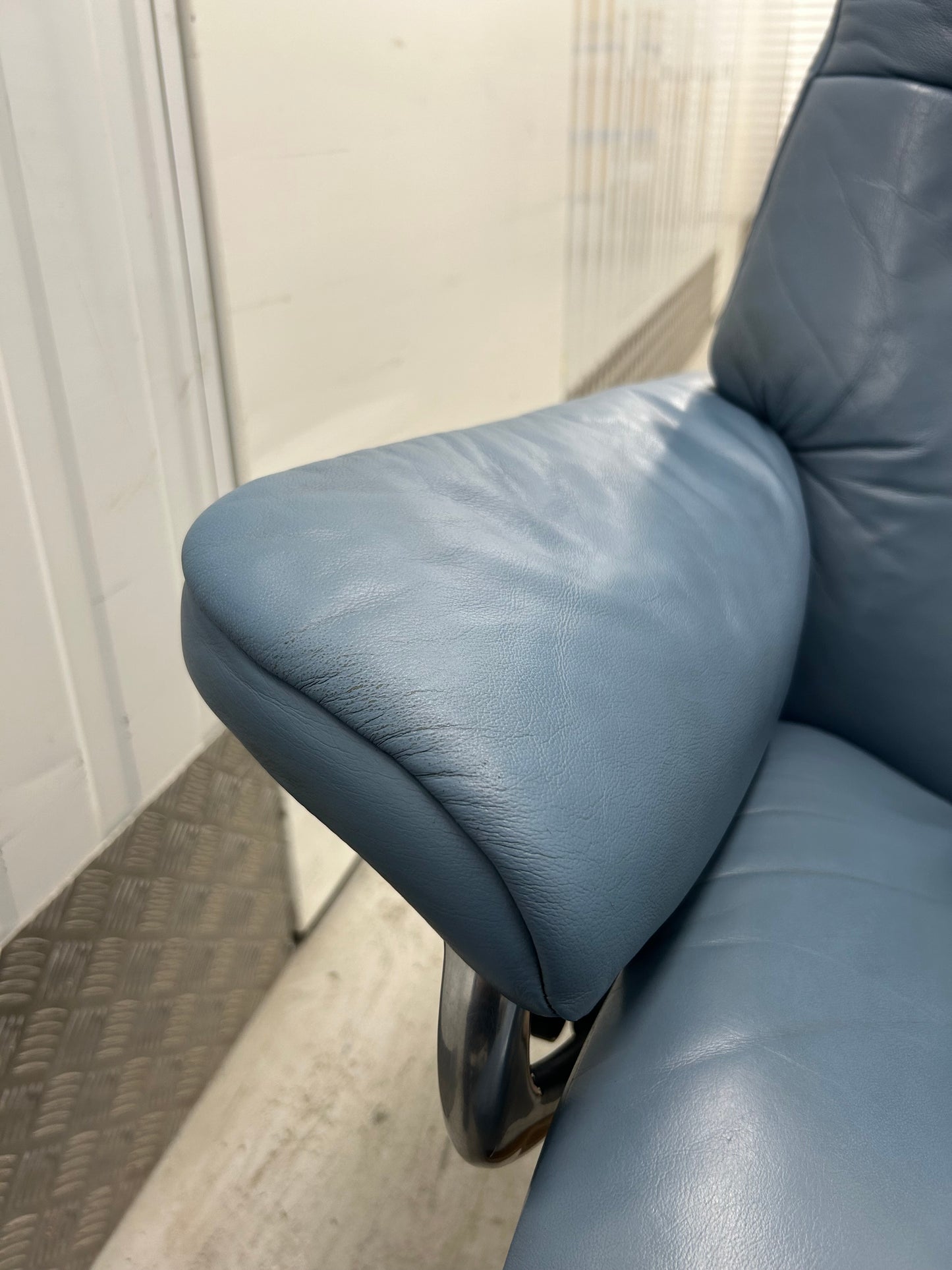 Ekornes Stressless Signature Mayfair Blue Leather Recliner Chair & Stool Large Pre-Loved