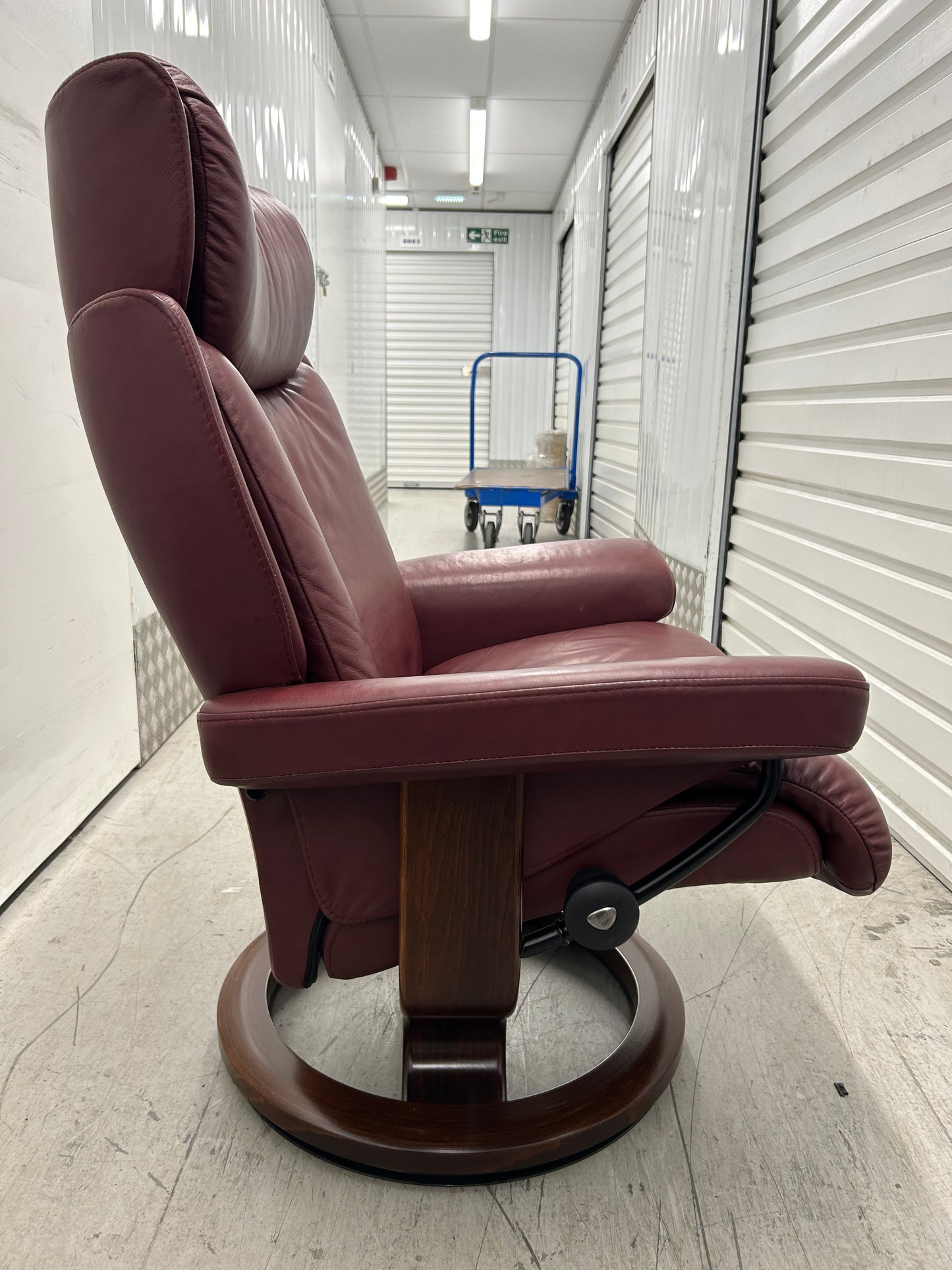 Ekornes Stressless Magic Leather Recliner Armchair & Footstool Medium Size Pre-Loved