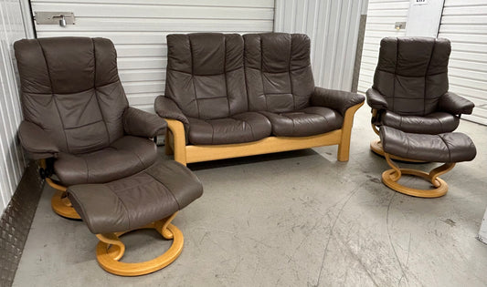 Ekornes Stressless Recliner Leather Suite - Sofa, 2 Swivel Chairs & Footstools Pre-Loved
