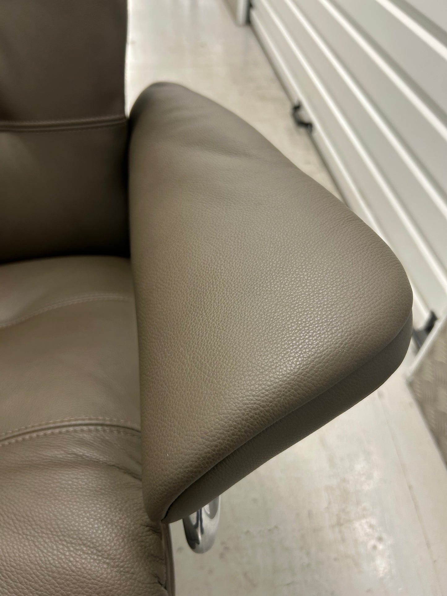 Ekornes Stressless Erik Green Leather Recliner Chair Medium Size New