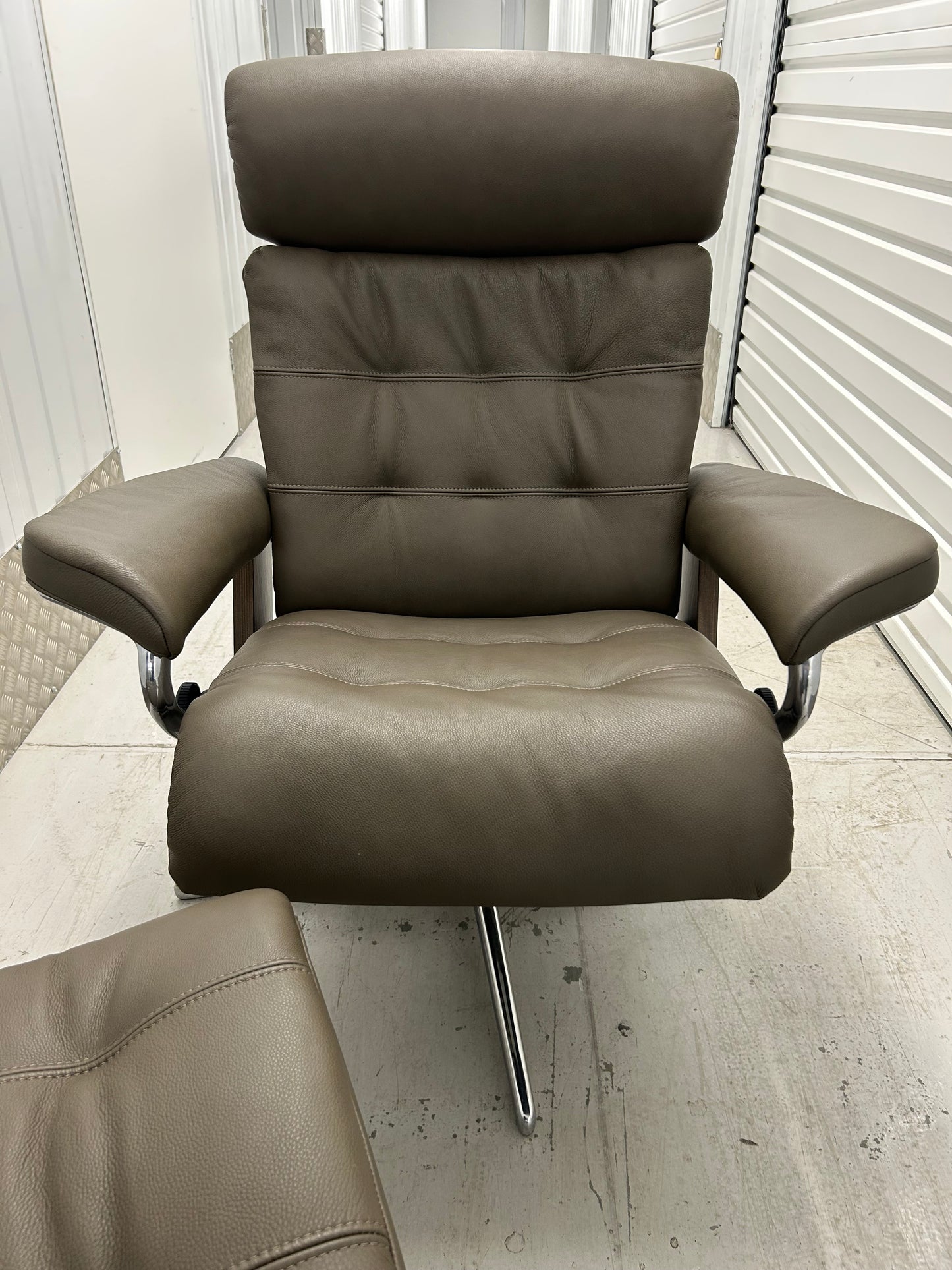 Ekornes Stressless Erik Green Leather Recliner Chair Medium Size New