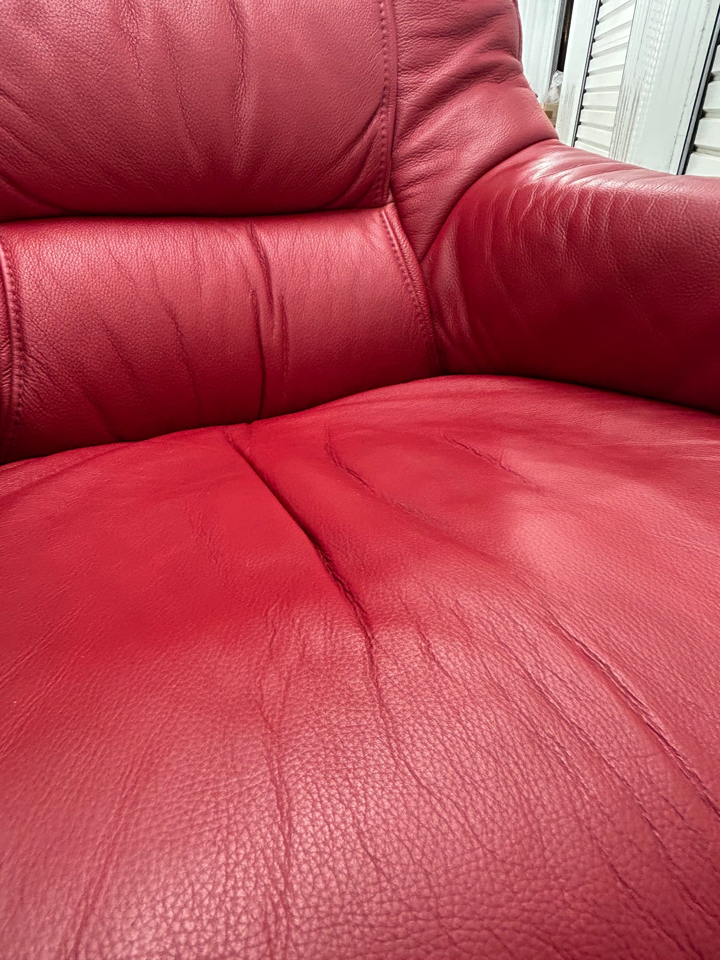 Himolla Red Leather Recline & Swivel Armchair With Integrated Footrest Pre-Loved