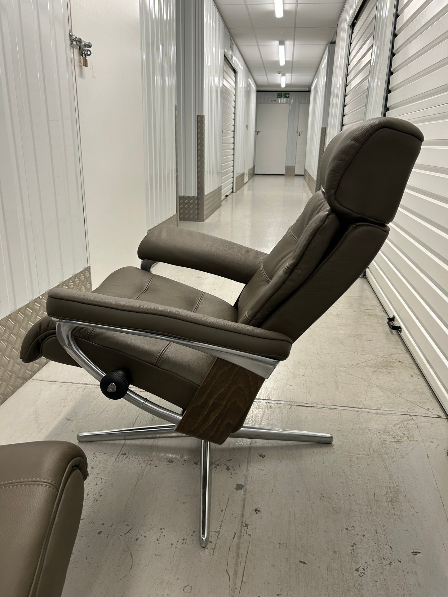 Ekornes Stressless Erik Green Leather Recliner Chair Medium Size New