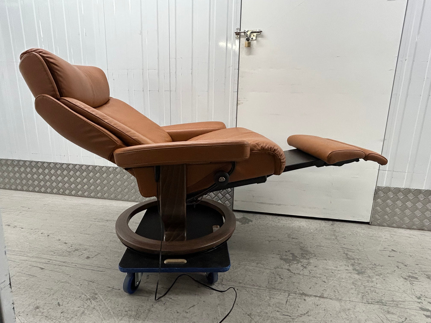 Ekornes Stressless Magic Large Size Leather Power Recliner Armchair 2021 Pre-Loved