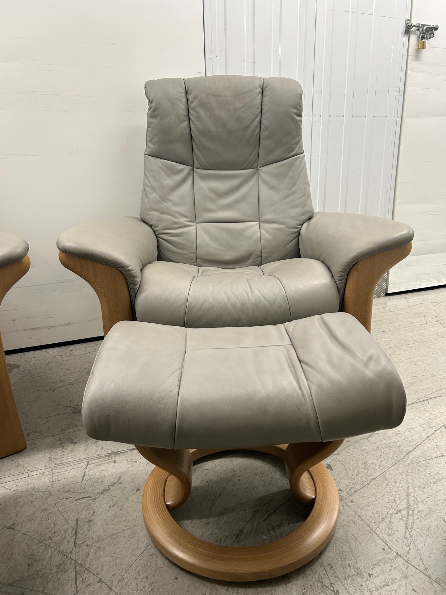 Ekornes Stressless Windsor Recliner Armchairs & Footstools Silver Grey Pair 2023 Pre-Loved