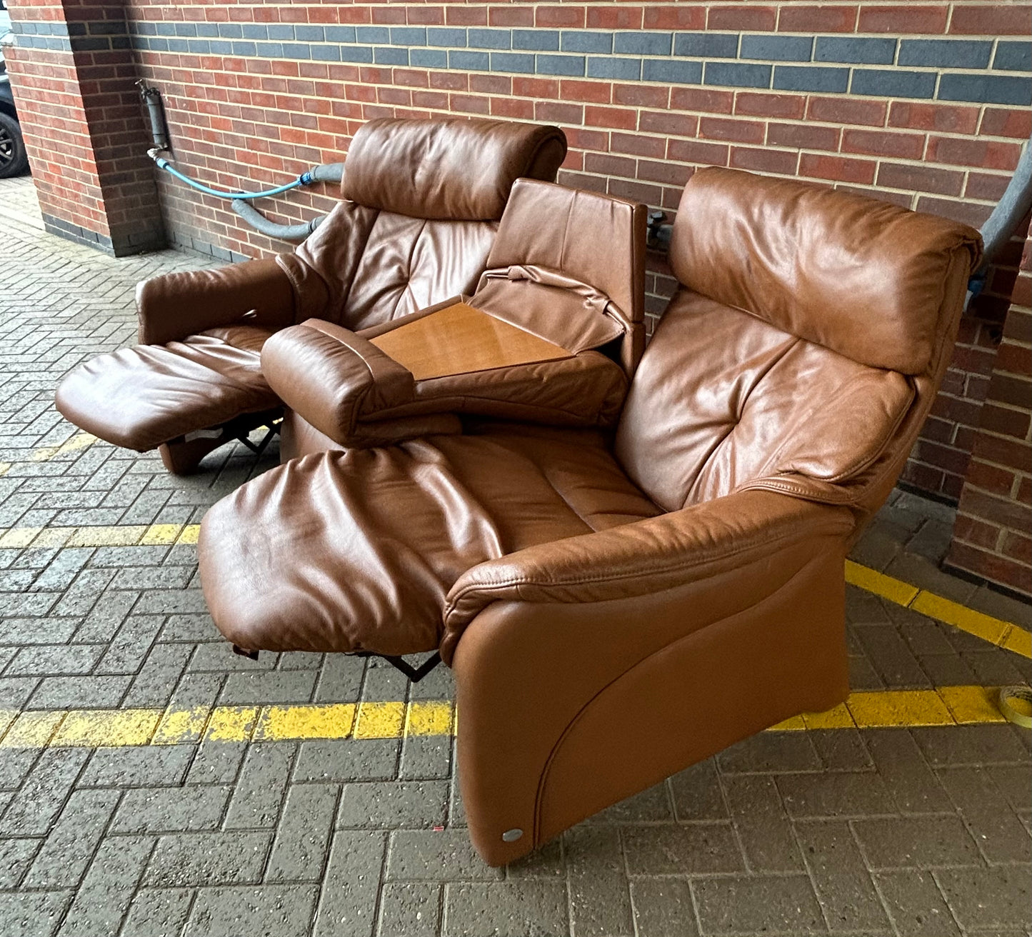 Himolla 3 Seater Curved Cognac Leather Recliner Sofa With Retractable Table Pre-Loved